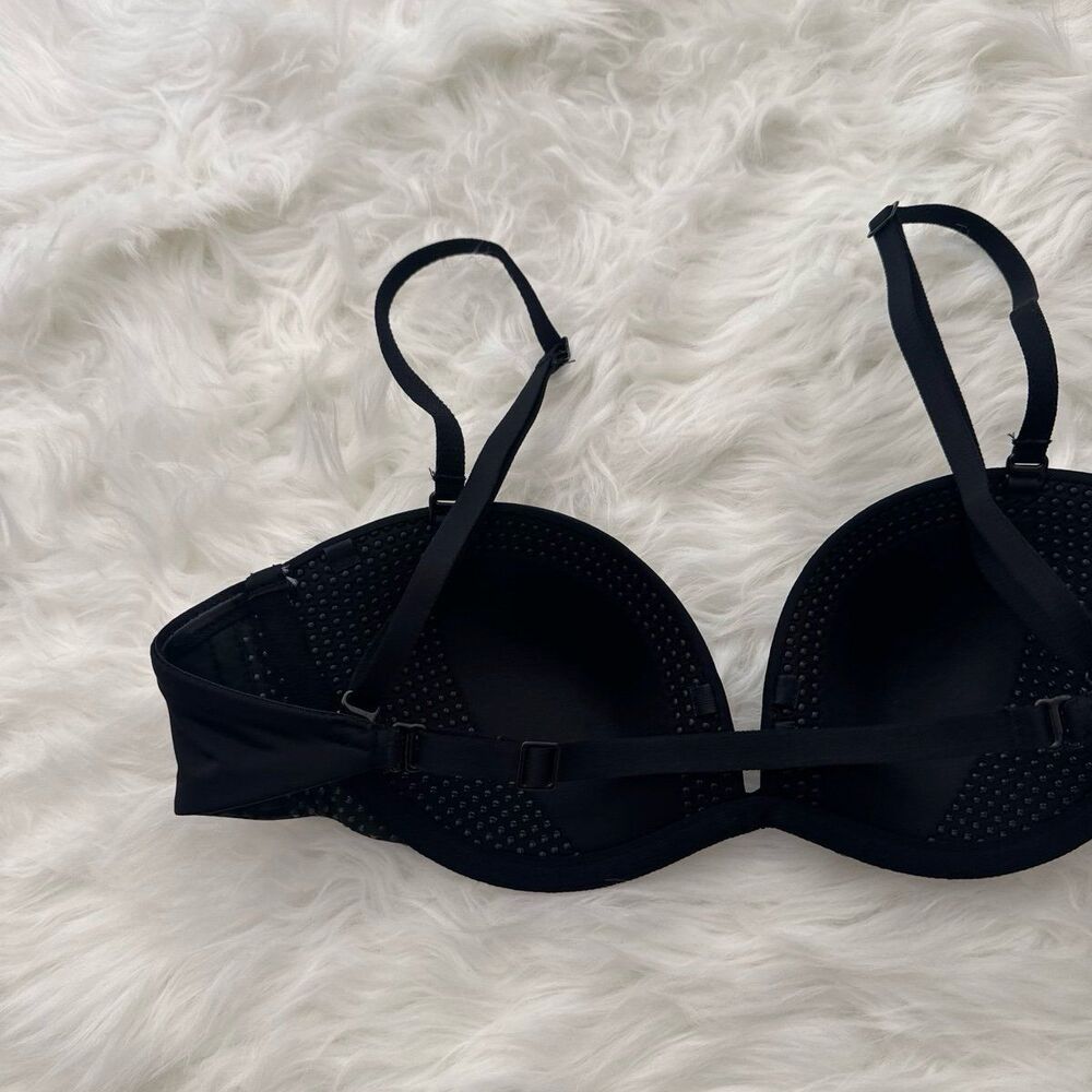 SKIMS Black Convertible Strap Bra - Picture 6 of 8